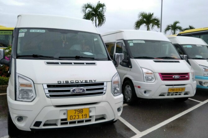 (TOP) Private car: Hanoi/Noi Bai Airport (HAN) from/to Ha Long - From the cruise port to your hotel lobby