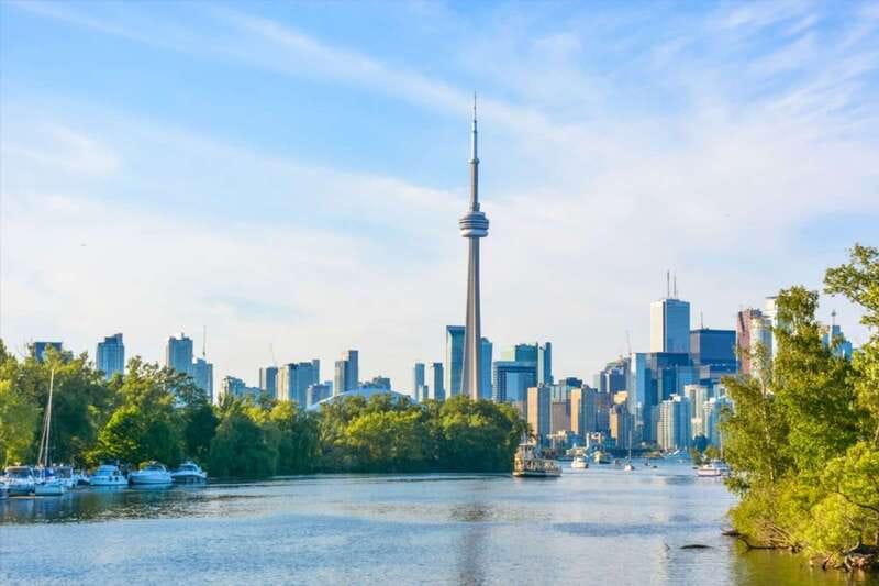 Toronto: City Views Harbor Cruise - Who should book this harbour cruise?
