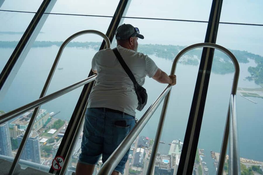 Toronto: Premium Driving Tour with Tower and Harbour Cruise - Timing, weather, and small practical details