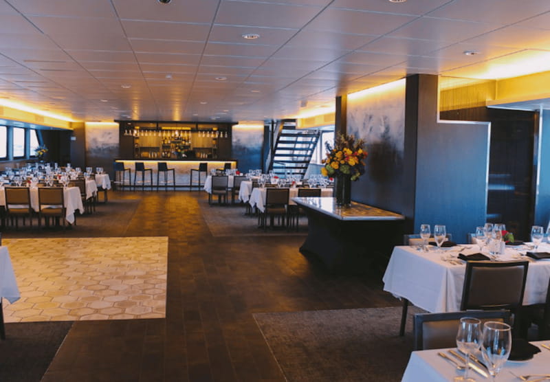 Toronto: Premium Harbor Cruise with Lunch, Brunch, or Dinner - Who should book the Toronto Odyssey?