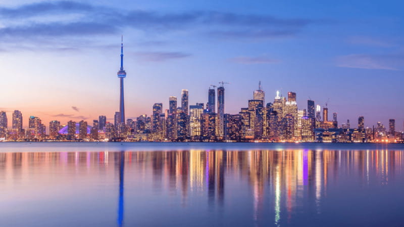 Toronto: Small Group Night Tour with Harbour Boat Cruise - Why Toronto Works So Well After Dark