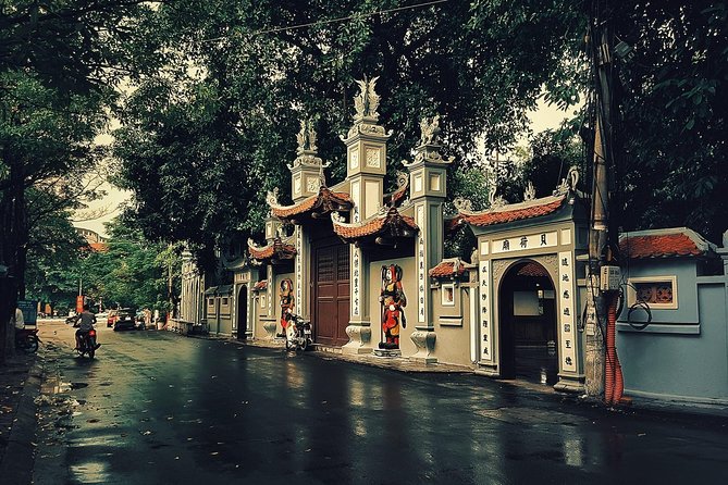 Tour Package Hanoi City - Halong Bay 2 Days 1 Night - The guide can shape the whole two days