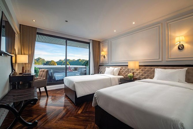 Ultra luxury style-3D/2N amazing activities Halong-Lan Ha- Cat Ba - What the luxury cabin gives you