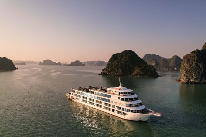 VIP Luxury Overnight Cruise Ha Long & Lan Ha Bay from Hanoi - Boarding at Ha Long Bay